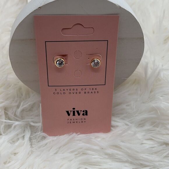 Viva stud earrings  - Picture 1 of 3